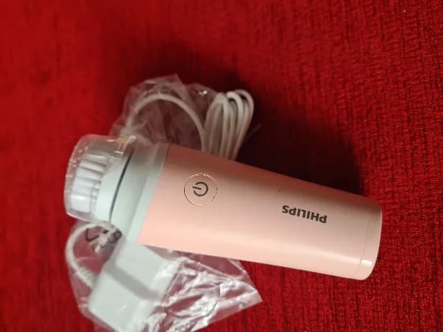 Perie electrică curățare facială Philips VisaPure Essential roz - NOUĂ
