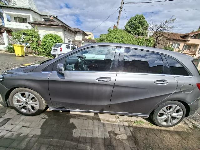 Vind autoturism mercedes bclass 180d din Craiova 2017