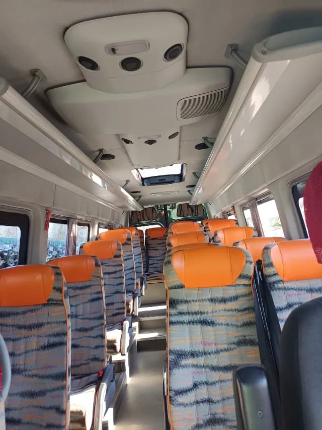 Închirieri microbuze