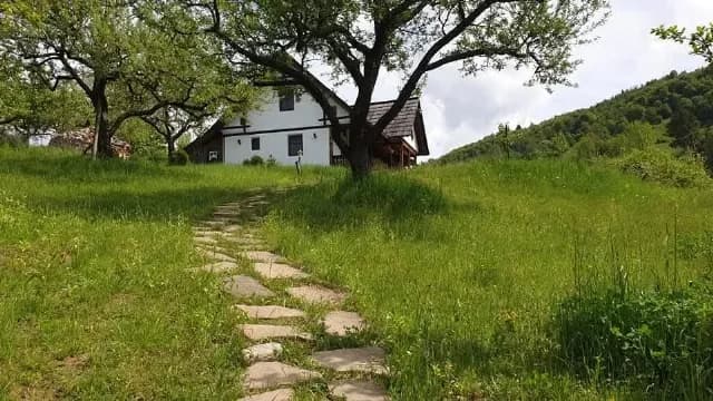Se închiriază casa de vacanta.