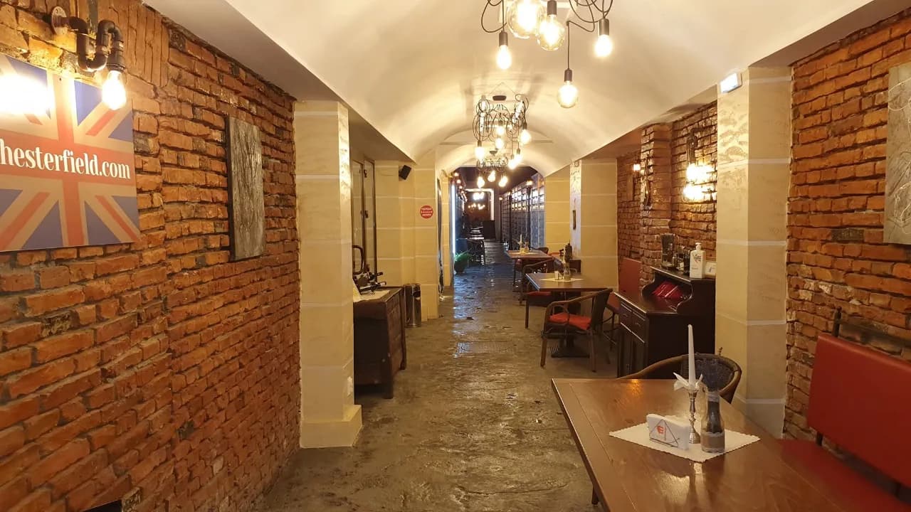 Se închiriază spațiu comercial