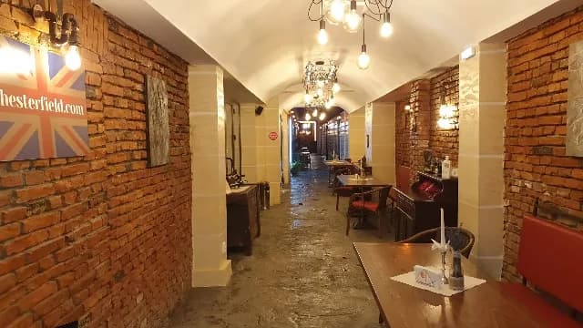Se închiriază spațiu comercial