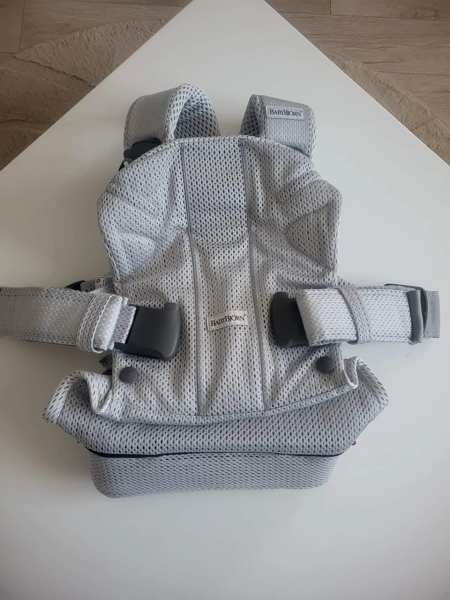 Marsupiu ergonomic si anatomic BabyBjorn