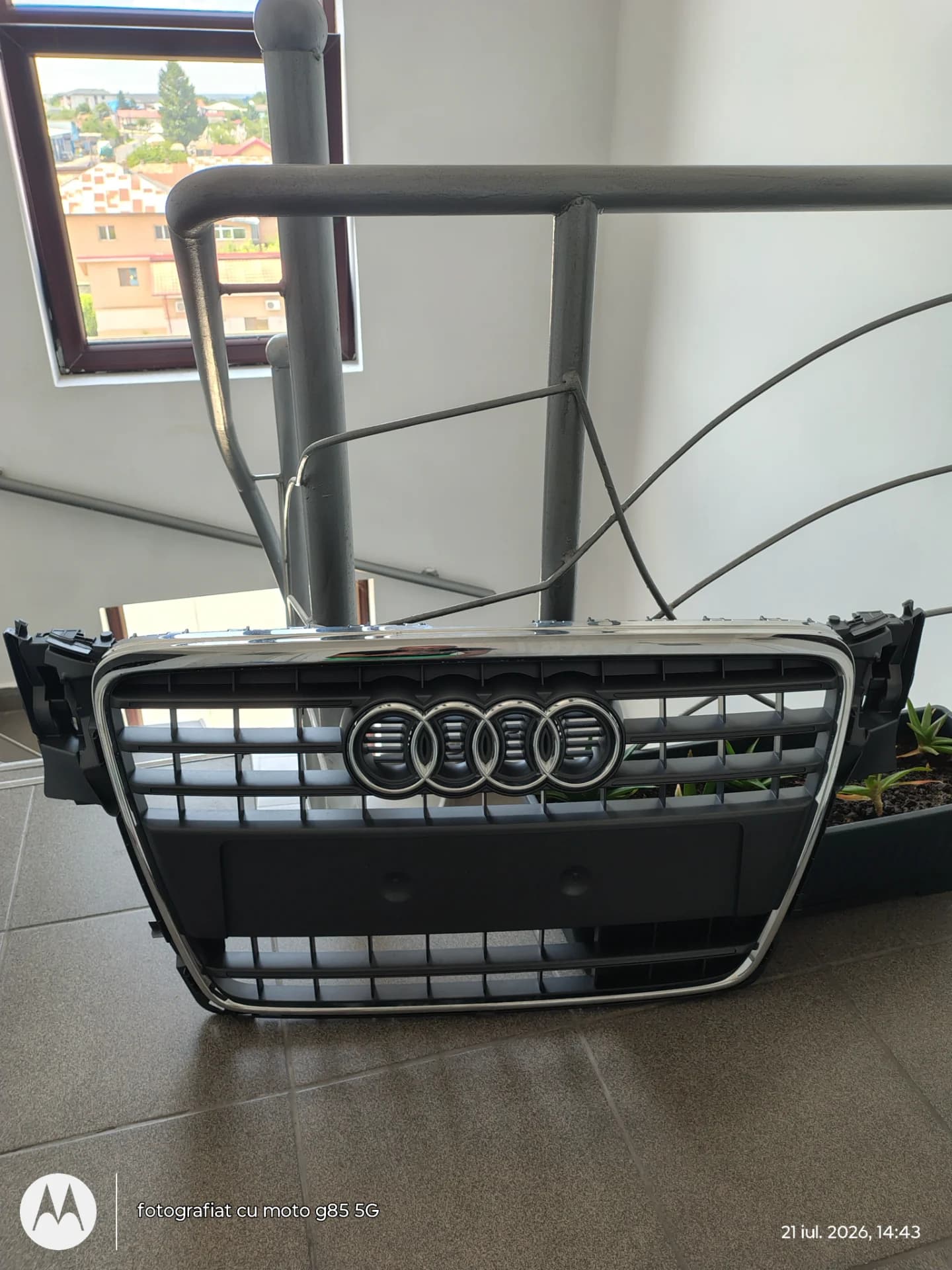 Grila radiator Audi A4B8