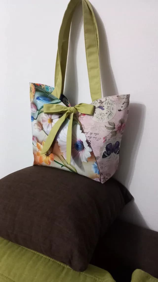 Sacoșă handmade elegantă