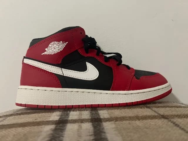 Inacaltaminte air Jordan 1
