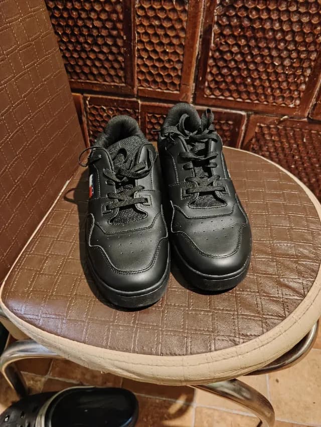 adidași pentru bărbați