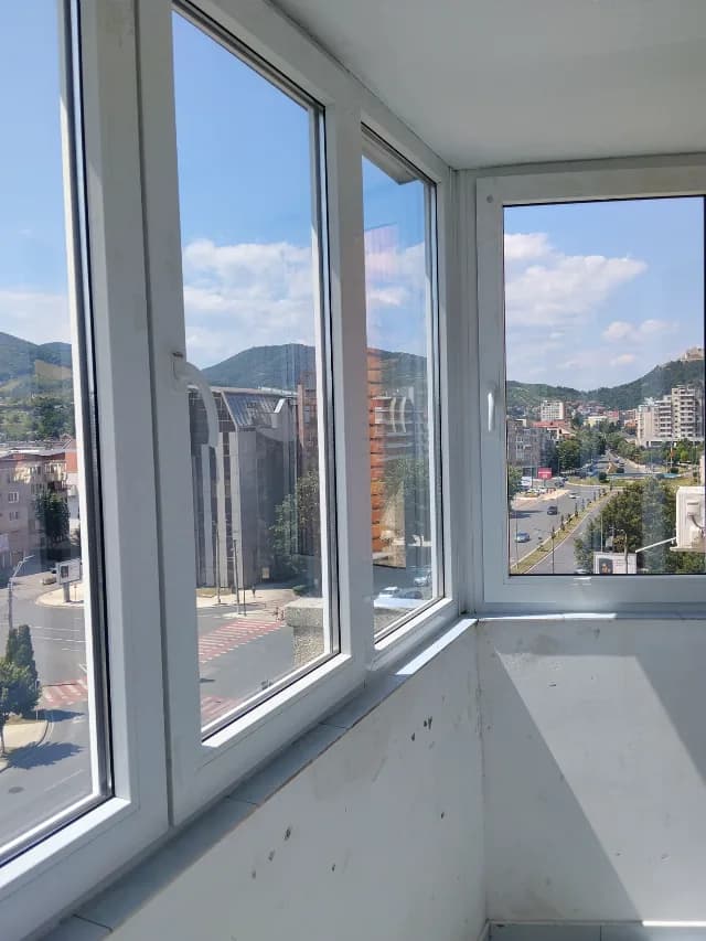 Închiriez apartament în Deva.230 euro.