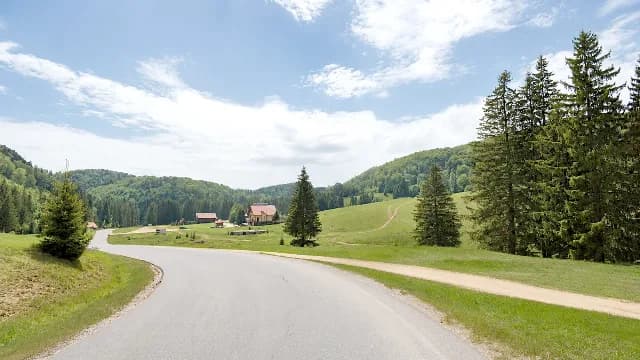 Brasov - Poiana Aviatorilor, 3.700 mp teren intravilan.