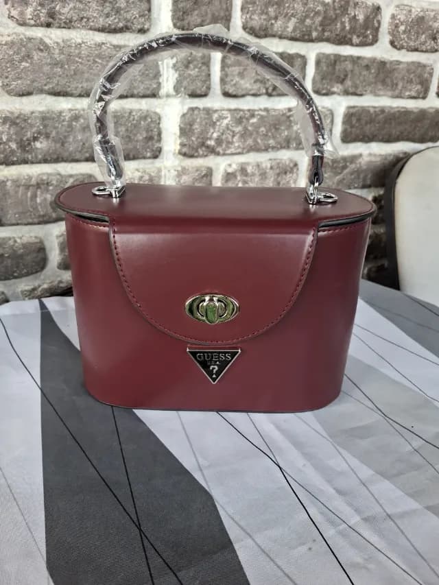Geanta Guess noua burgundy