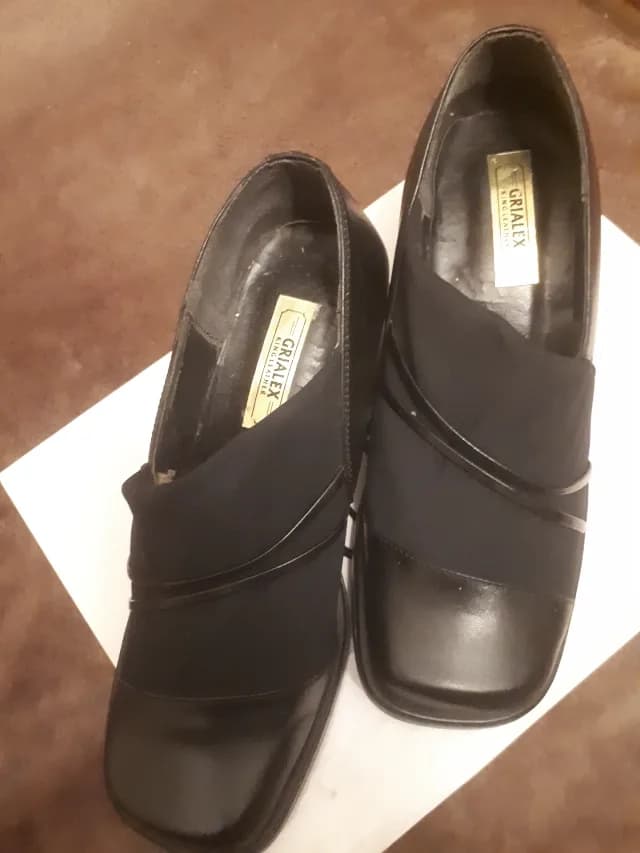Pantofi de damă  din piele naturală  combinat cu material textil elastic, noi,fără eticheta