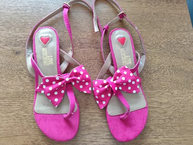 sandale love moschino