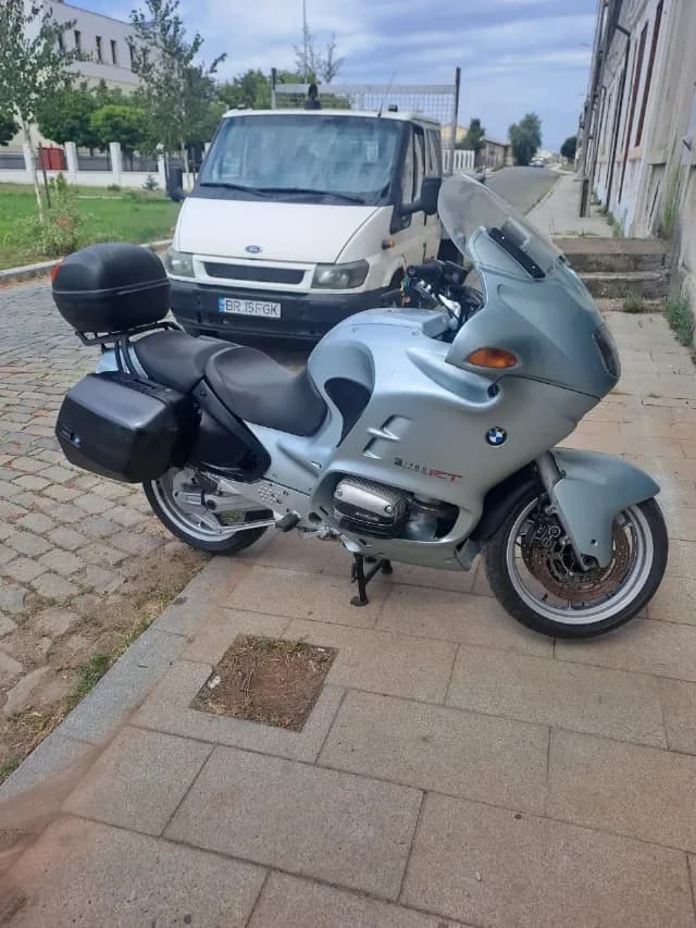 se vinde motocicleta bmw rf 1100rt