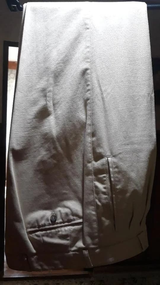 Pantaloni si sacouri in stare foarte buna,curele piele,costum si haina de primavara -toamna