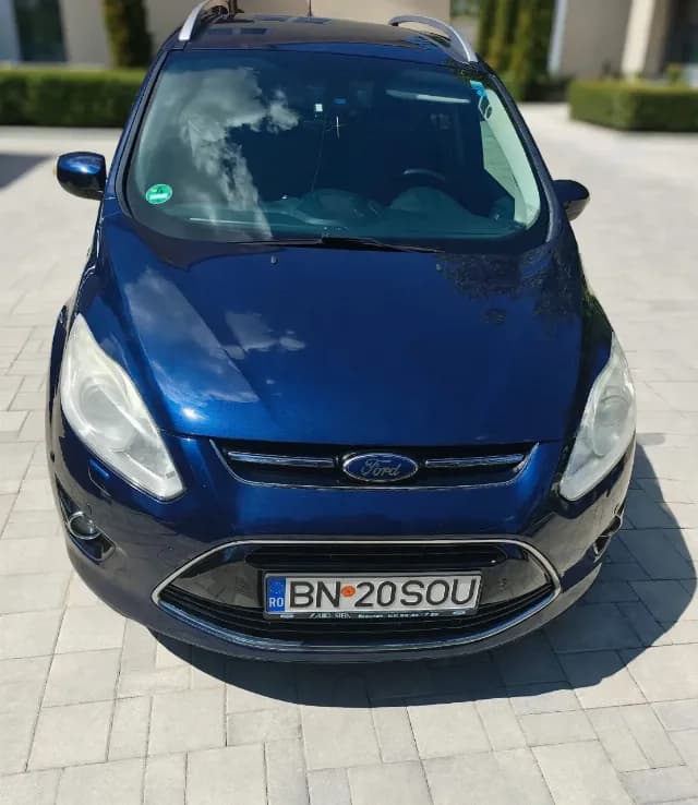 vând Ford focus grad c-max , titanium , automat , 2.0