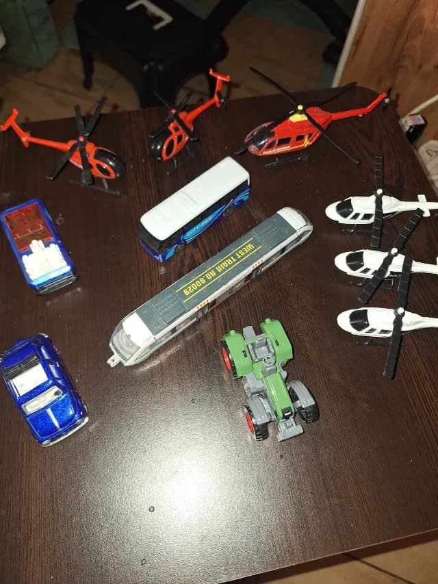 Machete D'agostini & Hot wheels