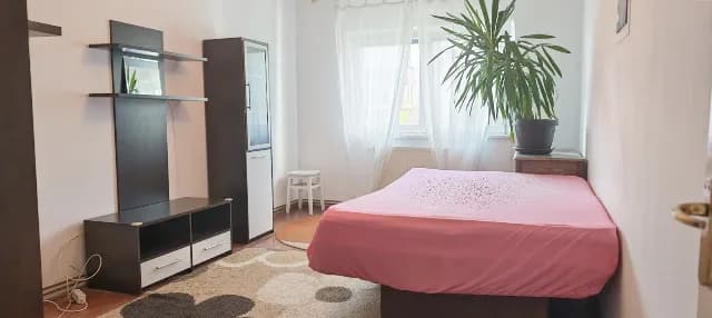Brasov - str. Iasomiei, apartament cu 2 camere disponibil imediat.