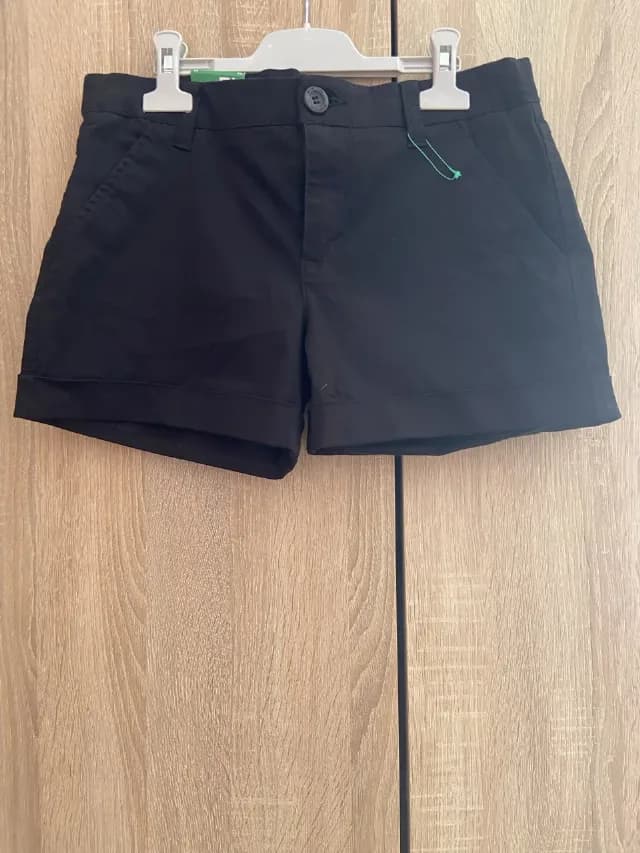 Pantaloni scurți fete