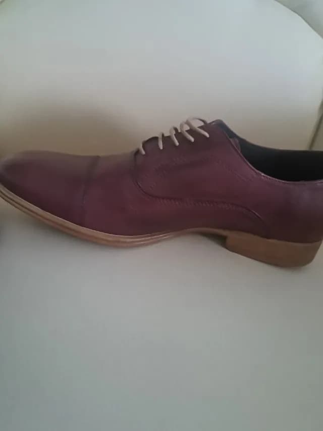 Pantofi din piele stare impecabila nepurtati nr 40