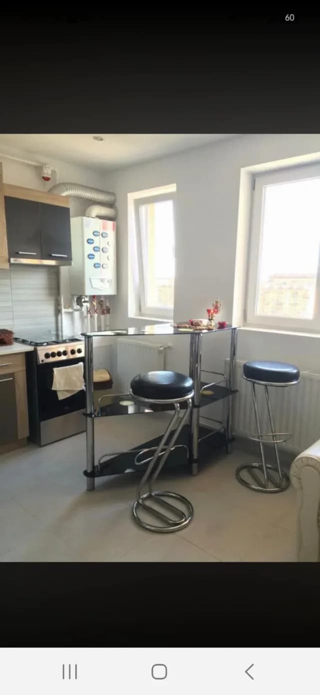 Vand apartamentVand sau schimb ap.3camere etj 7 in cartier rezidențial,cu școli și grădinițe in apropiere ,magazine și supermarketuri.Ca și transport in comun sunt autobuze ,troleibuze  metrou (stația