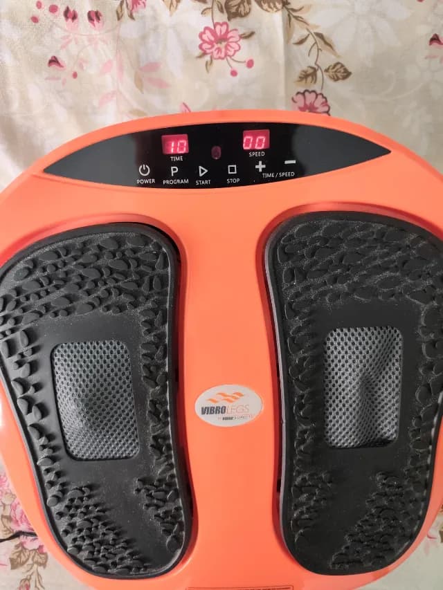 Aparat pentru masaj picioare