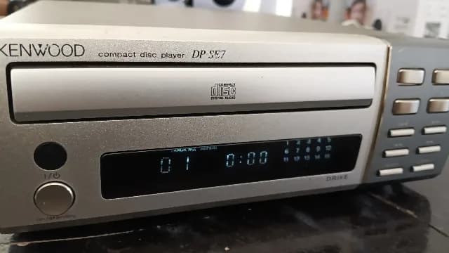 CD player deck Kenwood dp-se7