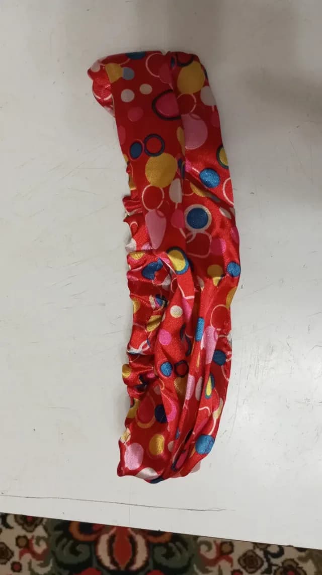 Accesorii pentru păr. Pentru femei.