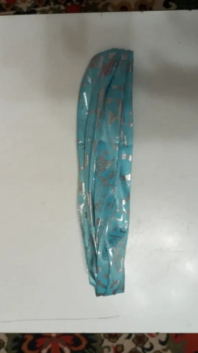Accesorii pentru păr. Pentru femei.