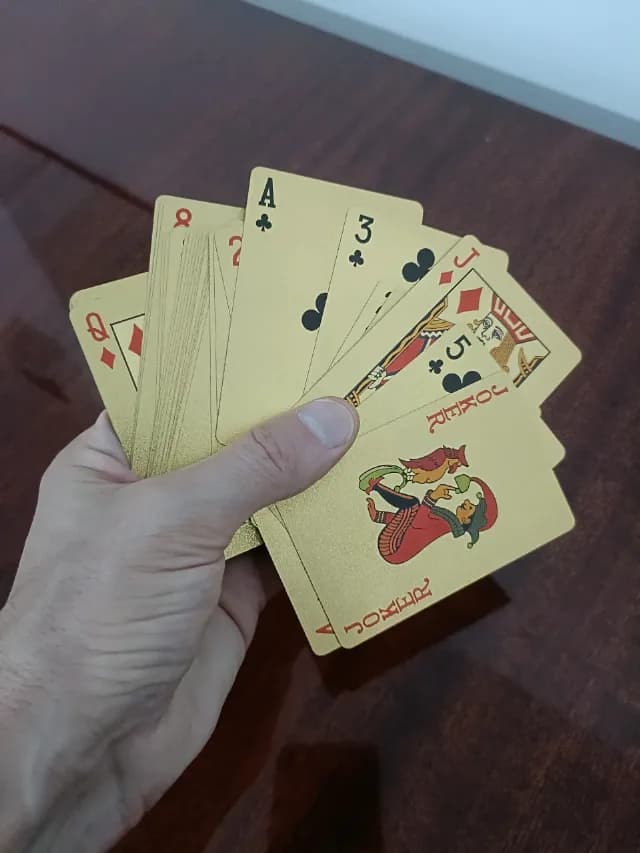 Pachet cărți de joc aurii