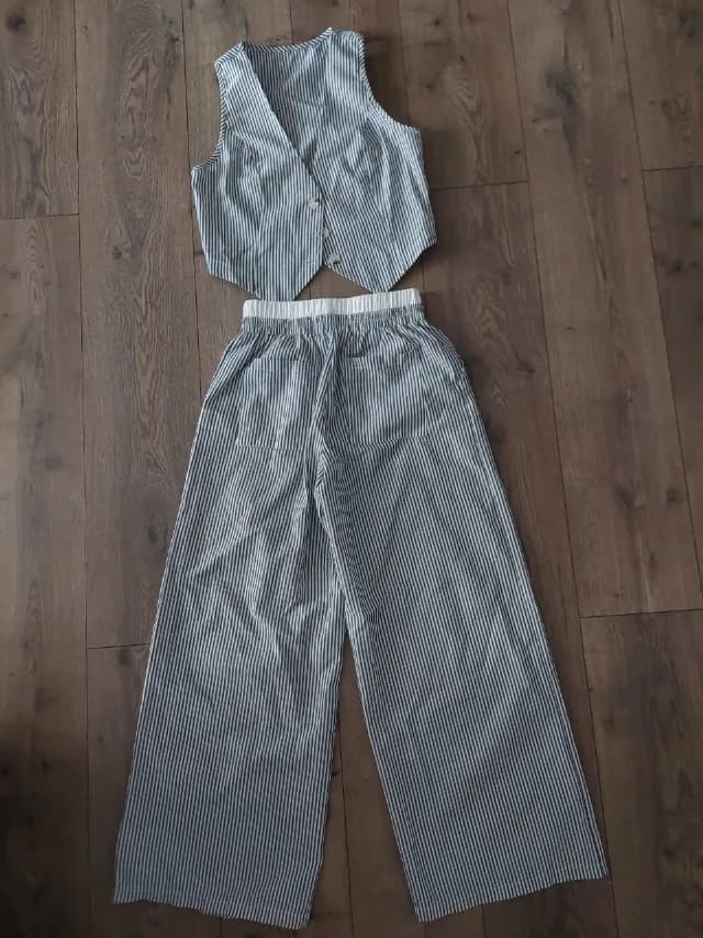costum damă, purtat