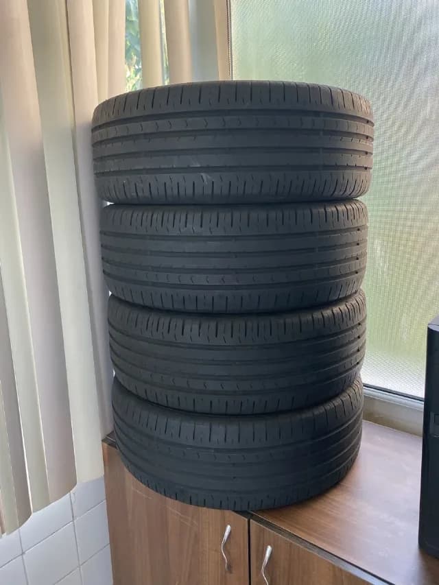 Cauciucuri Continental 215/60R16
