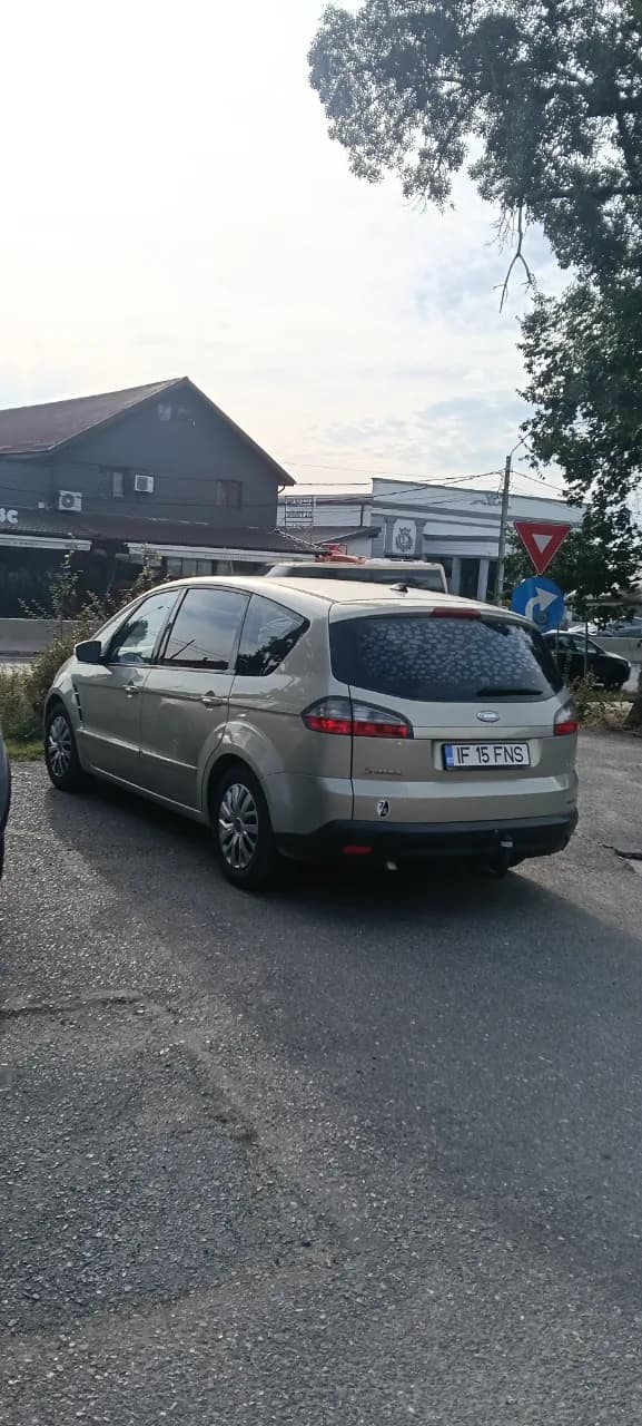 Ford s max 2010 3800 euro