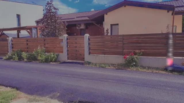 Vând casă individuală 4 camere, Tunari, Ilfov.