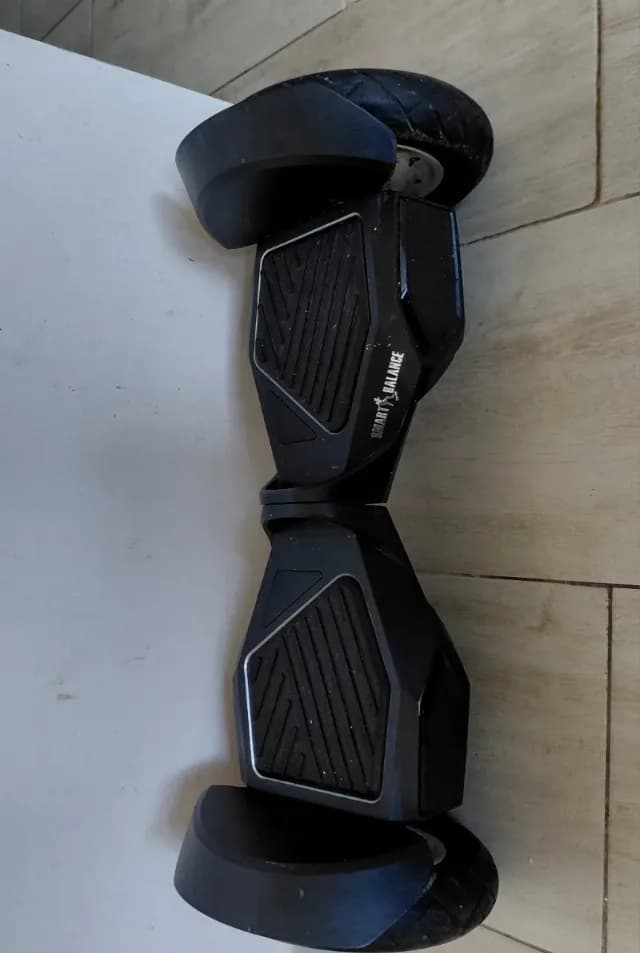 hoverboard cu roti gonflabile