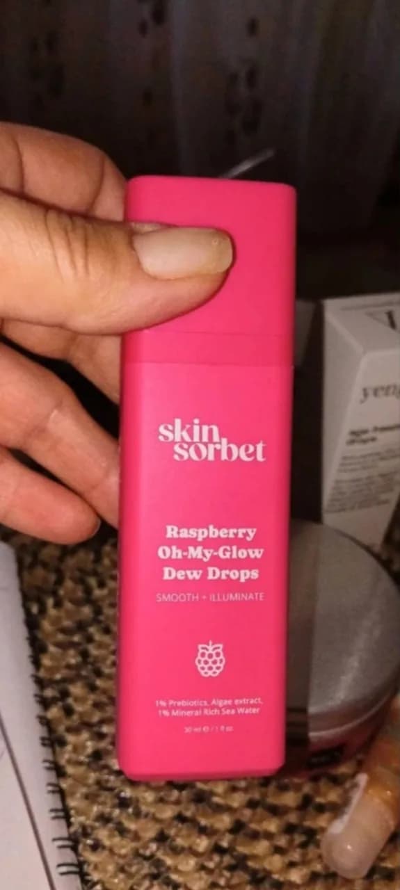 Ser iluminator Skin Sorbet – Raspberry Oh-My-Glow Dew Drops (30 ml)