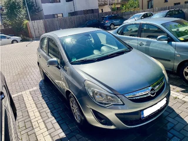 Opel Corsa D, 1.4 MPI benzină 100CP, cutie Automată – 140.000 reali (dețin raport CARVERTICAL)