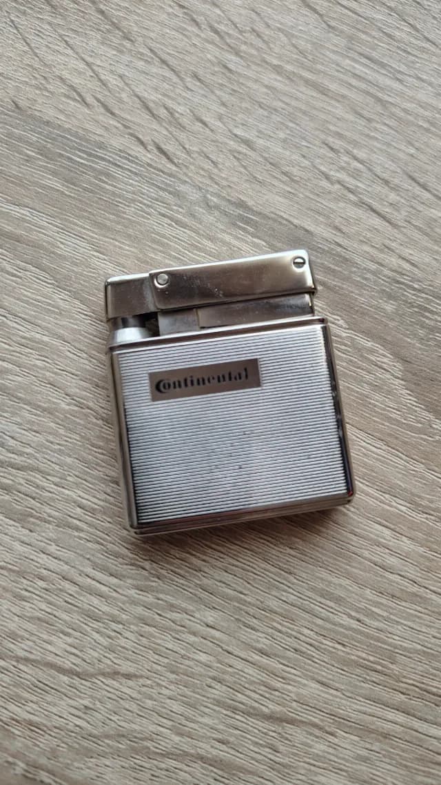Bricheta vintage de colectie Rowenta Snap