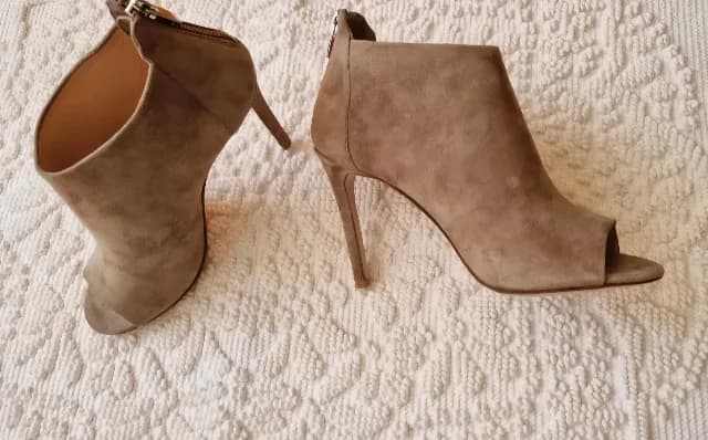 Botine din piele naturala, 36, nepurtat,Musette