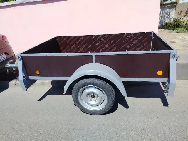 Vând remorcă 750 kg