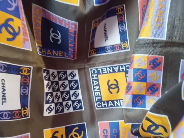 Eșarfă Chanel  din mătase