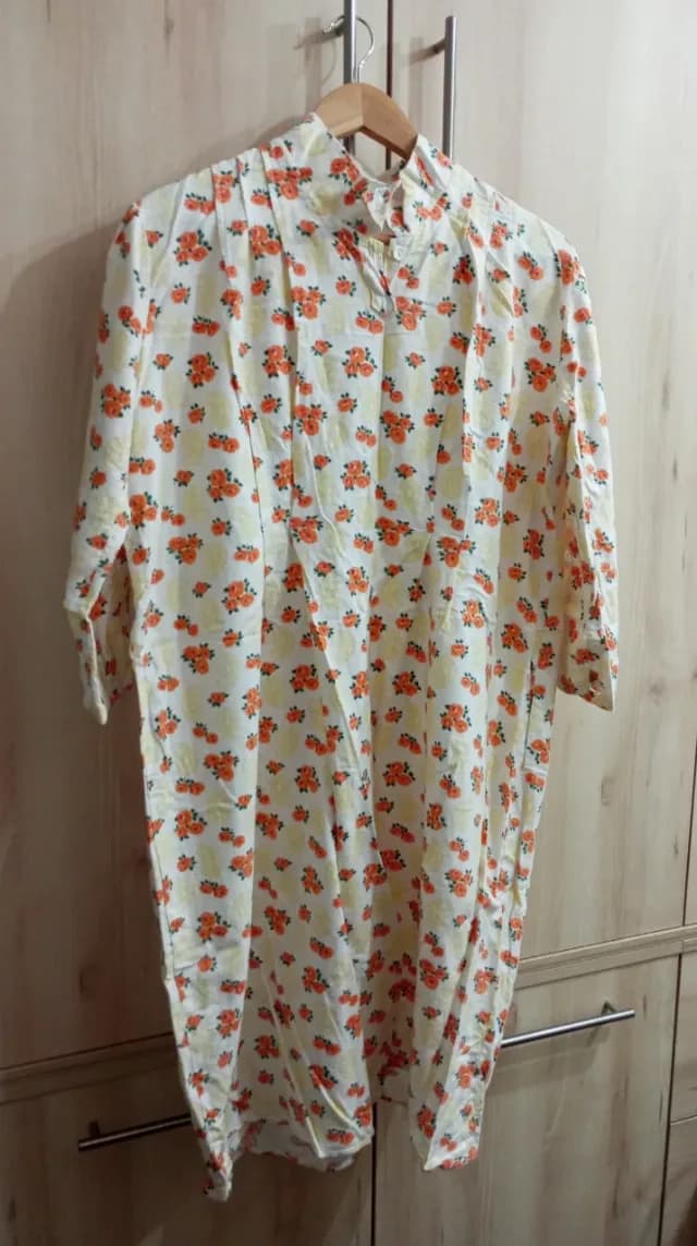 Halat de noapte pentru femei.