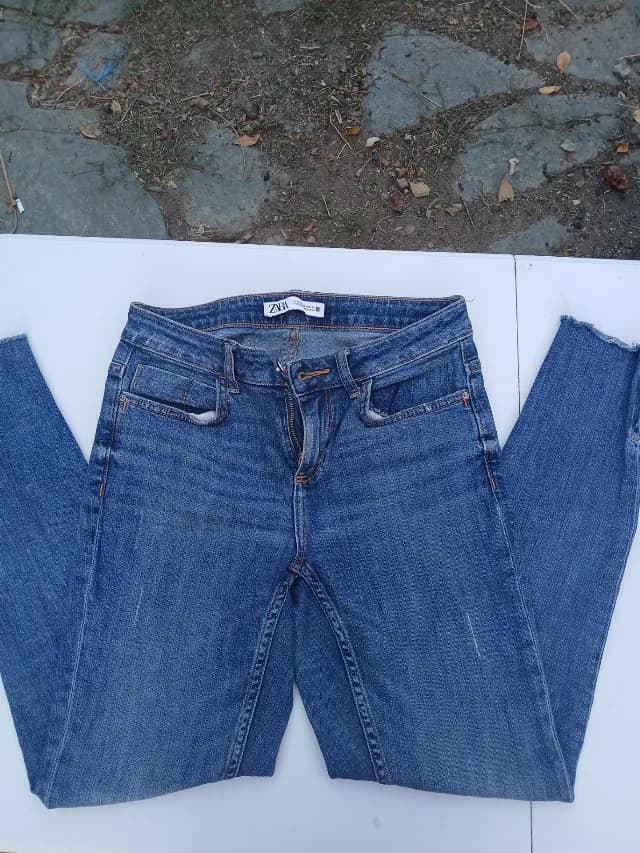 Blugi Zara mărimea 36