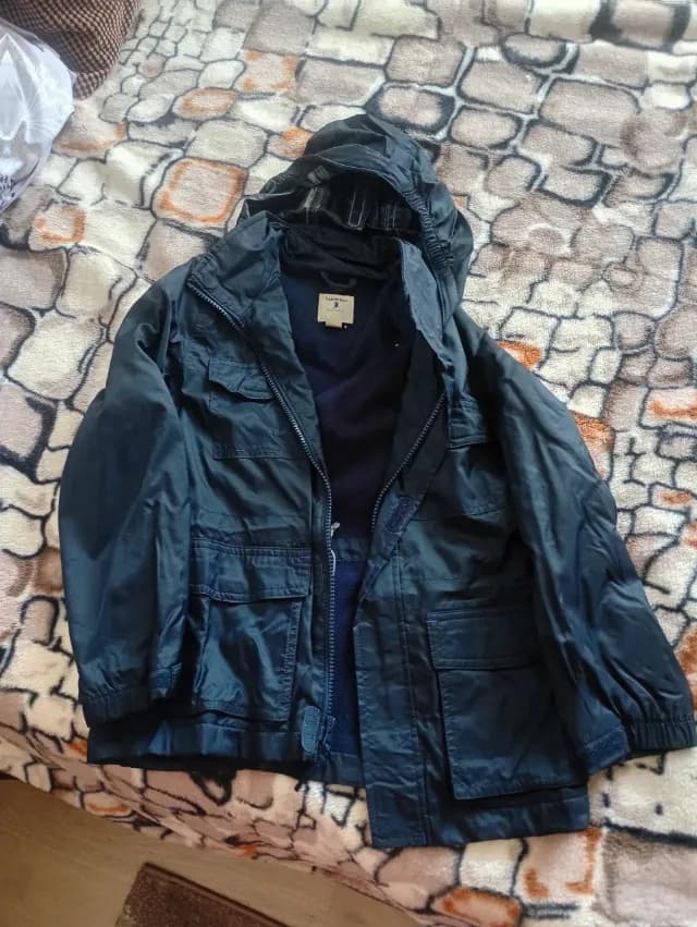 geacă de ploaie vîrsta 8-9ani