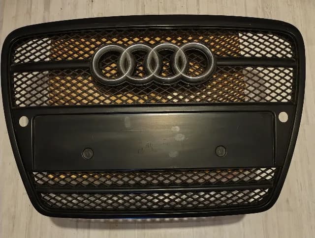 Grila radiator Audi A6 4F ( 2004-2008 )