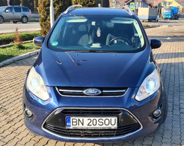 vând Ford focus grand c-max, automat, 2.0 tdci titanium