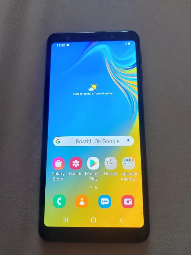 vînd diverse telefoane mobile