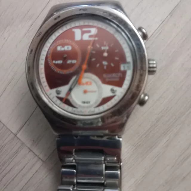 ceas swatch pe baterie merge tot la el rezista la apa