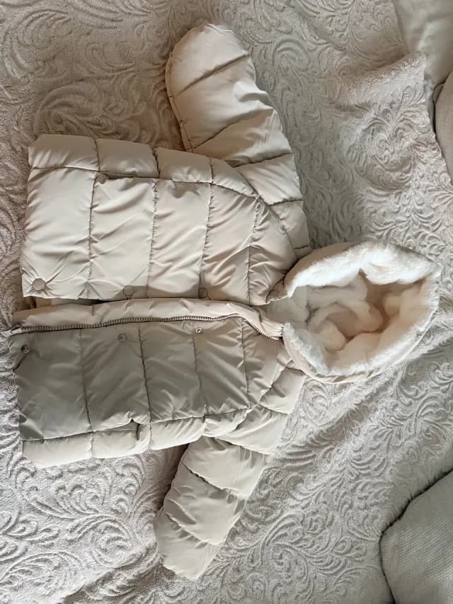 Geacă groasă fetițe 3-4 ani ,104 cm